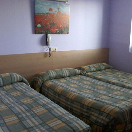 Hotel Buenos Aires Villafria Ngoại thất bức ảnh