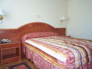Hotel Buenos Aires Villafria Phòng bức ảnh